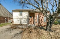 Building Photo - 719 Nightingale Cir