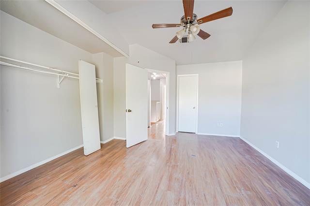 Building Photo - 633 Carriagehouse Ln