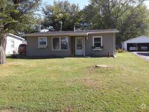 Building Photo - 2 BR & 1 BA in Milan IL