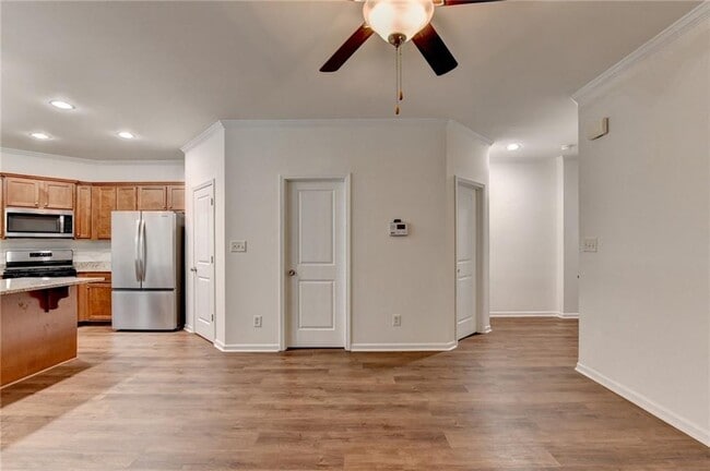 Building Photo - 979 Parkside Wood Ct