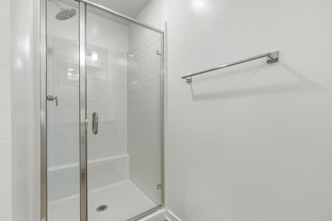 Building Photo - BRAND NEW 3 BEDROOM 2 BATH CONDO IN COVINA!