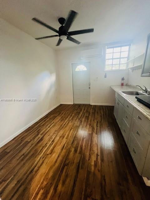 Building Photo - 6690 Miramar Pkwy