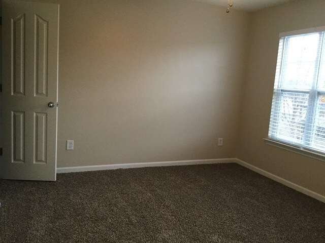 Building Photo - 13555 Aldenbrook Dr