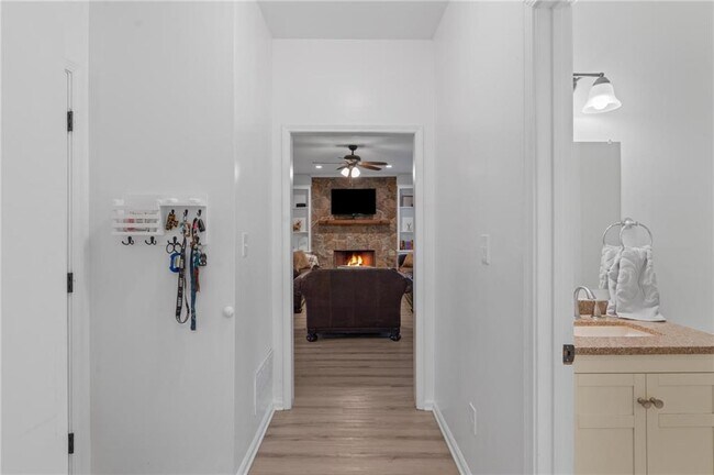 Building Photo - 4719 Brownstone Dr