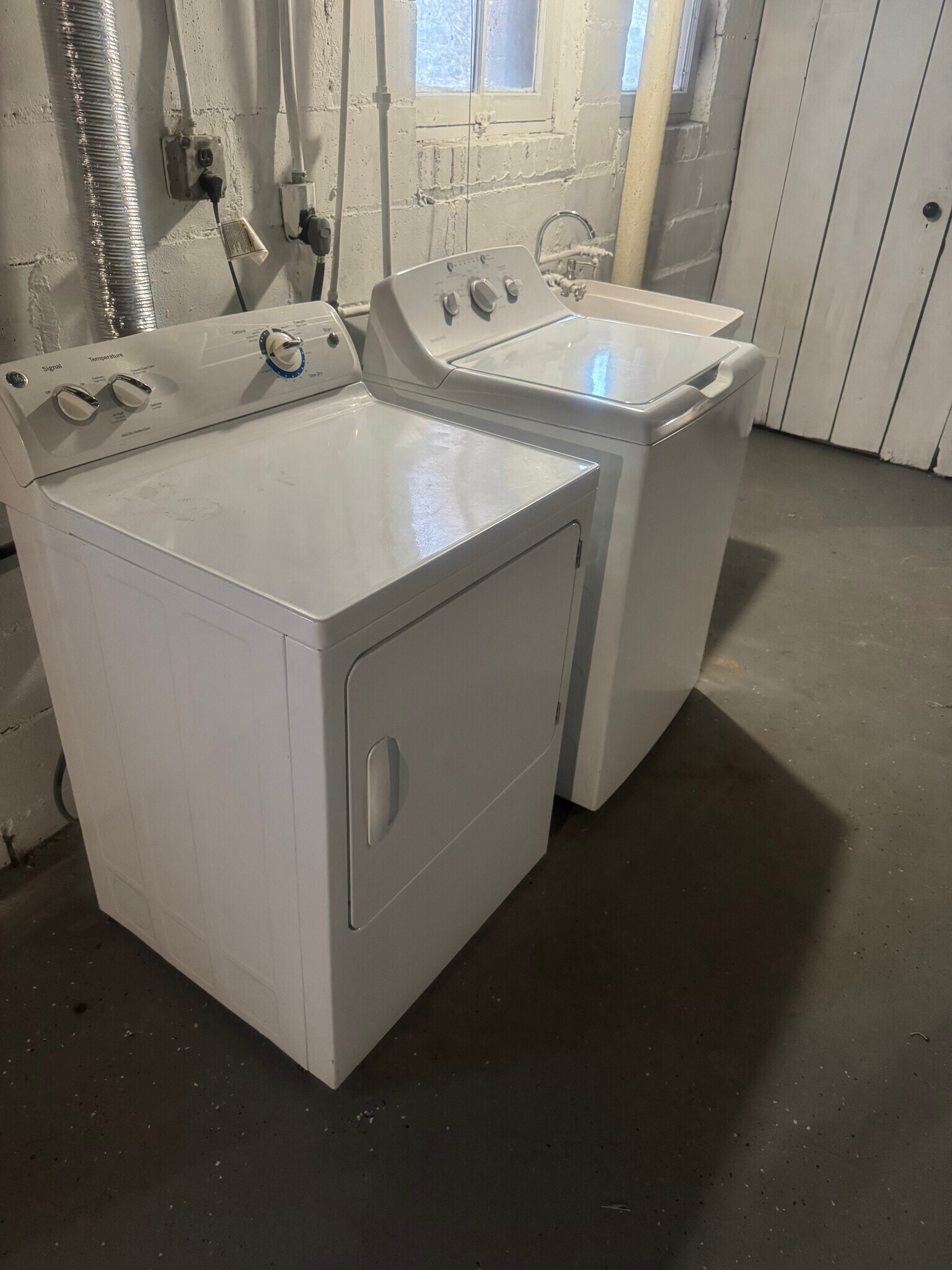 Building Photo - 11346 Belleterre St