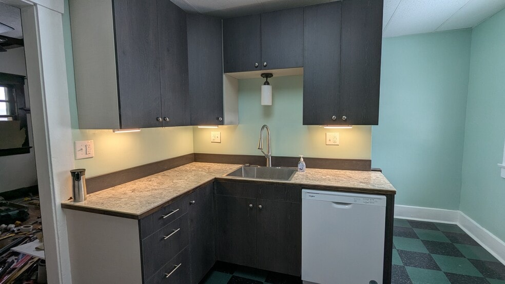 kitchen - 2330 N 4th St