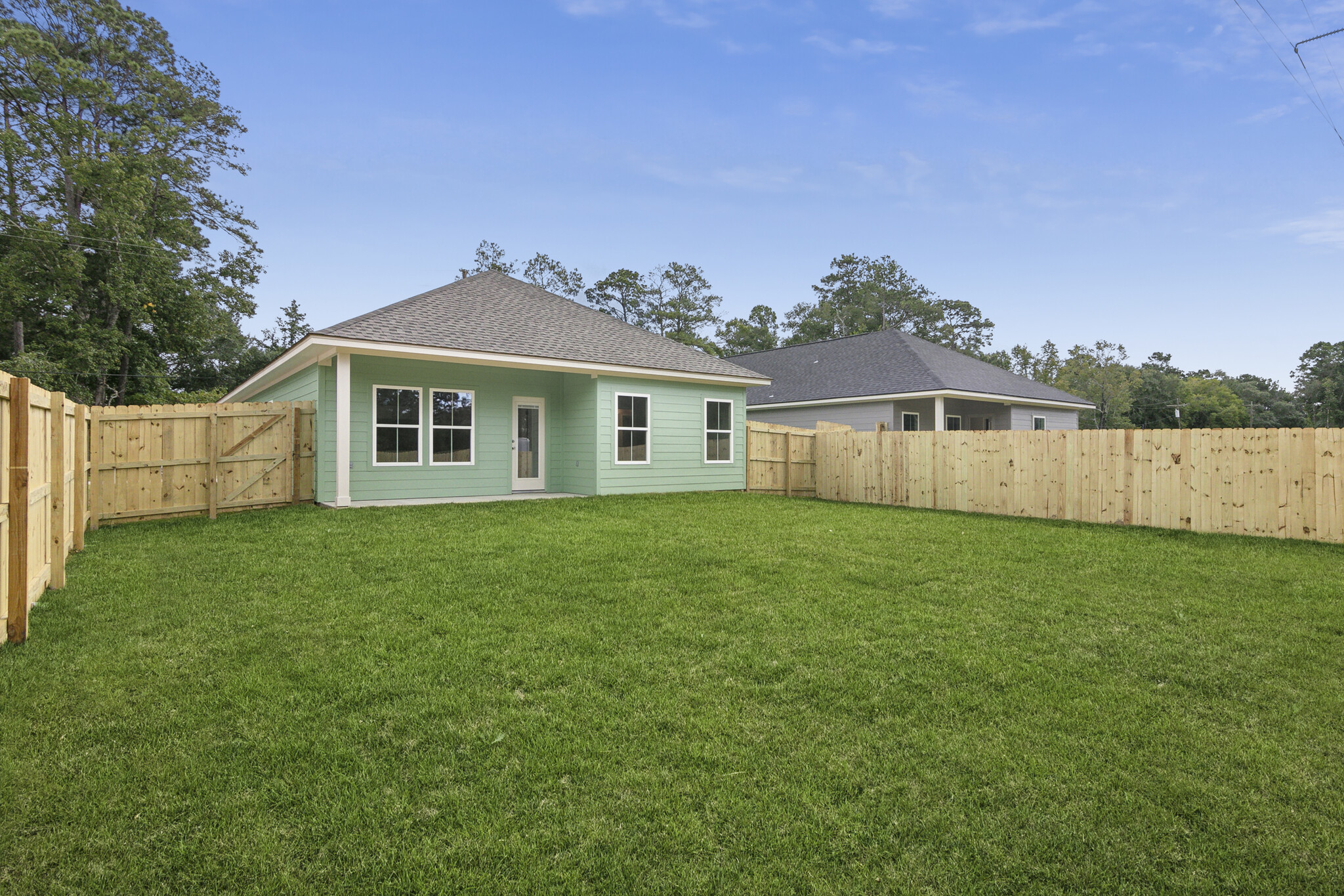 Building Photo - 9886 Golden Ln