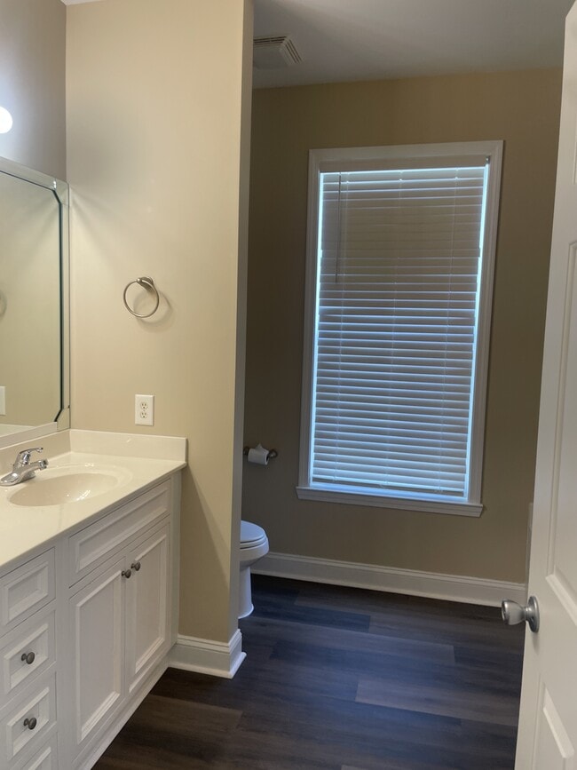 Building Photo - 281 White Water Loop