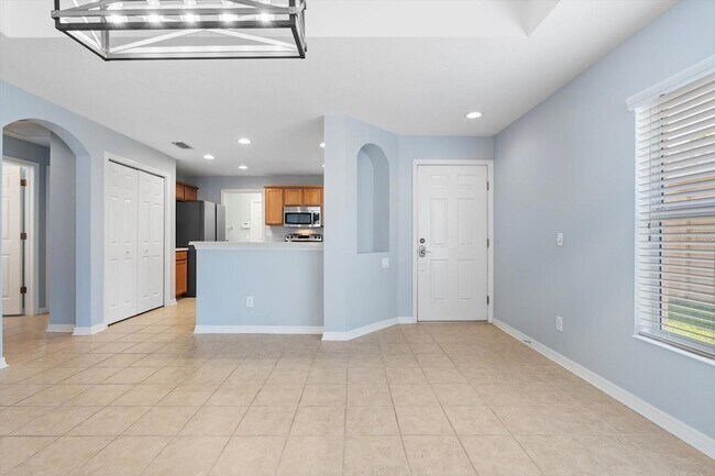 Building Photo - 6018 Oak Mill Terrace