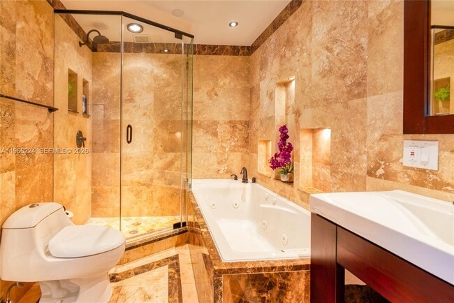 Building Photo - 5826 SW 17th St