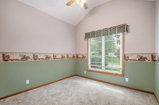 Building Photo - 15206 Borman St