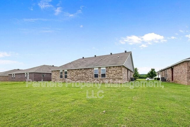 Building Photo - 234 E Anabranch Ct