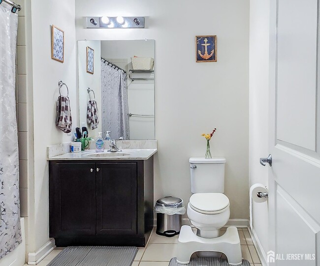 Building Photo - 548 E Celebration Way