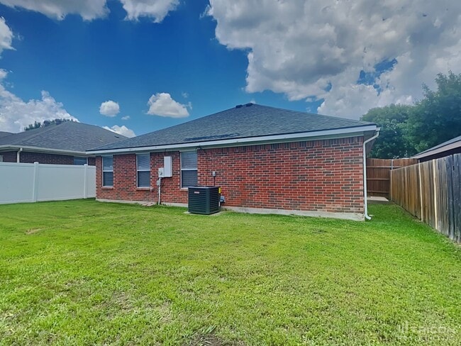 Building Photo - 942 Tennessee Trail