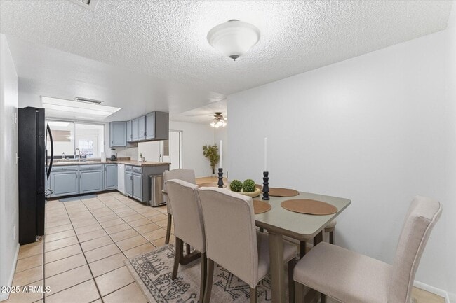 Building Photo - 516 N Hobson Plaza