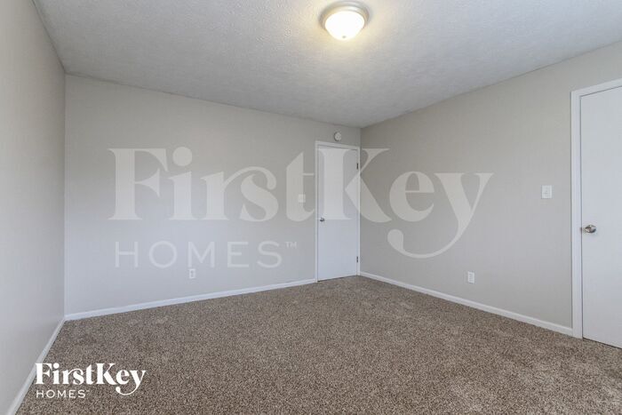 Building Photo - 5961 Brouse Dr