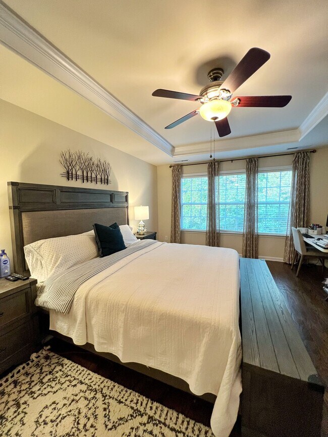 Master bedroom with wooden view - 516 Sealine Dr