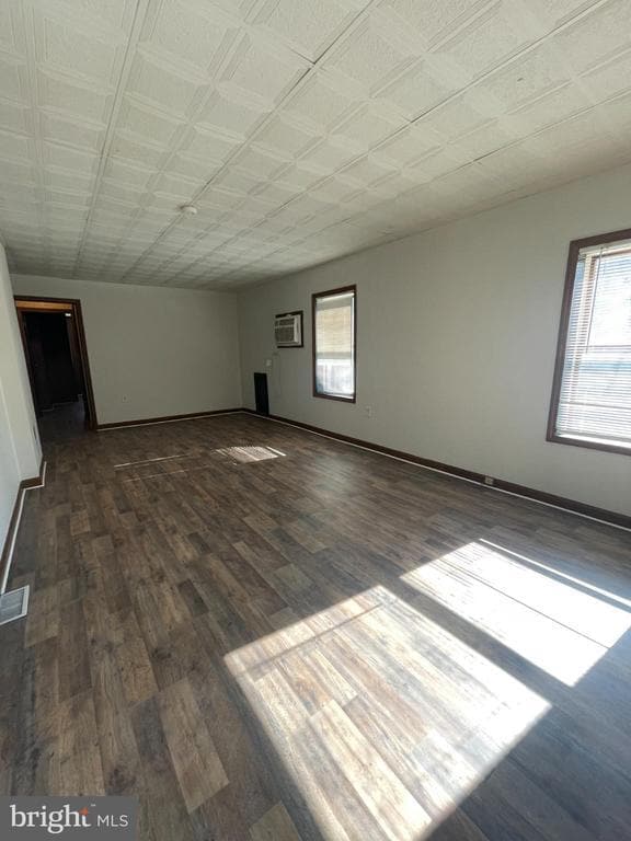 Building Photo - 1128 N 6th St