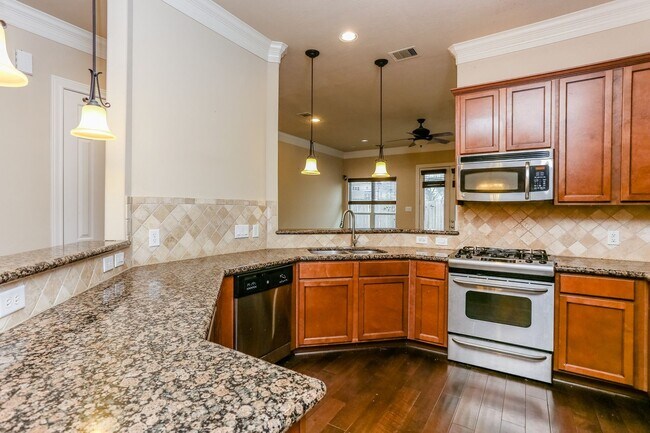 Building Photo - Stunning Mediterranean-Style Home in Cotta...