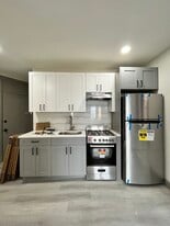 Building Photo - 818 Communipaw Ave