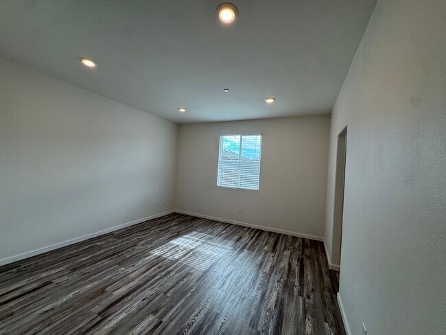 Building Photo - 3602 Hawks Peak Dr