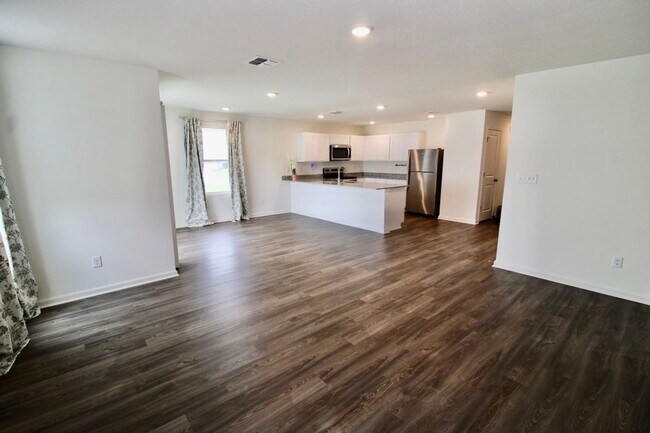 Building Photo - 4BR/2BA in Woodbine, GA