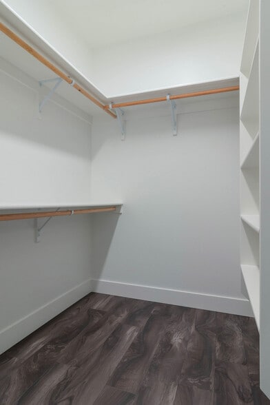 Building Photo - 3910 Gansen Way