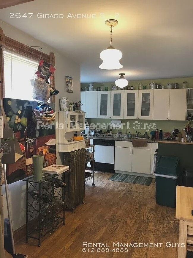 Building Photo - 2647 Girard Ave S