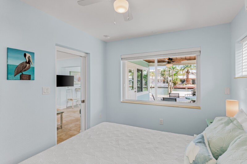 Building Photo - 14827 N Bayshore Dr