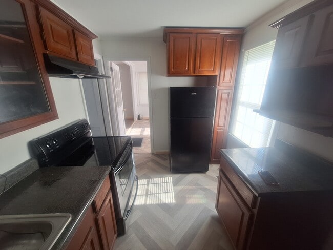 Building Photo - 3758 Houston St