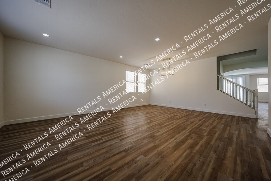 Building Photo - 46137 W Belle Ave