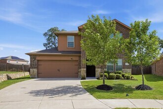 Building Photo - 1328 Broaddus Rd