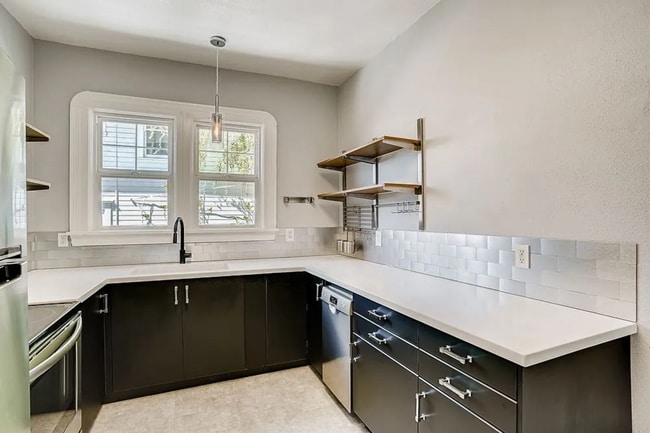 Building Photo - DAP2394