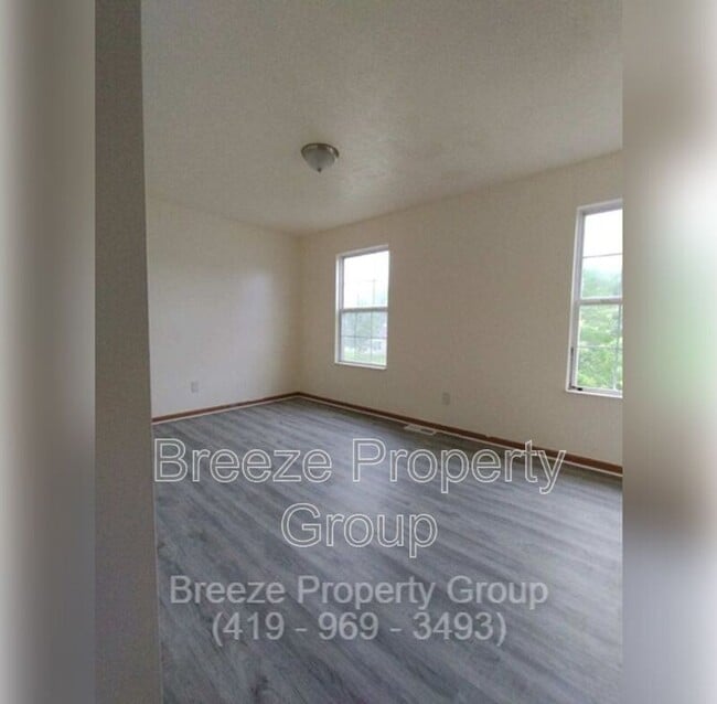 Building Photo - 2808 Benford Ln