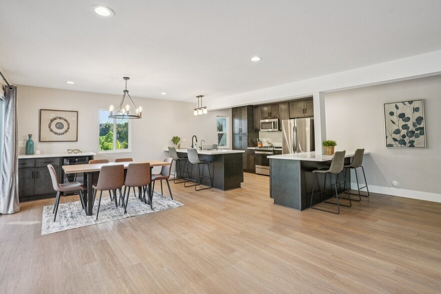 Building Photo - 835 Amigos Way