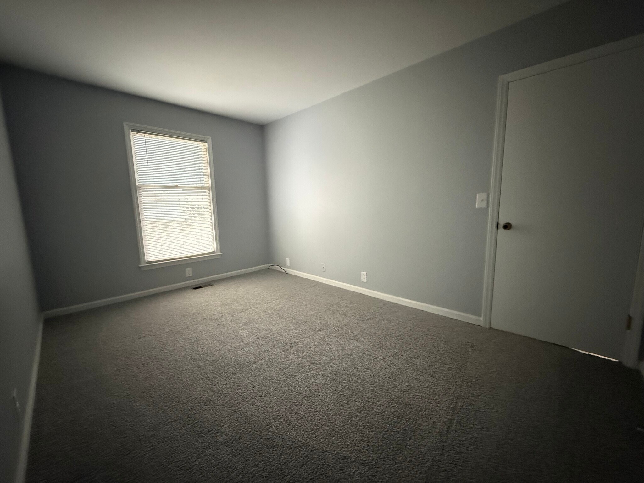 Master Bedroom - 908 S Lexington Ave