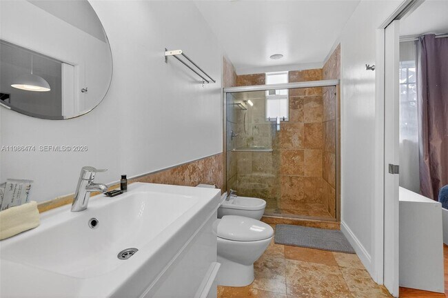 Building Photo - 1410 Euclid Ave