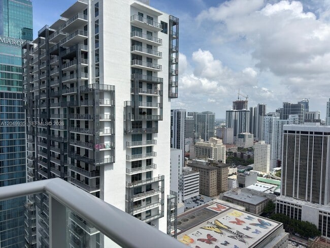 Building Photo - 300 S Biscayne Blvd