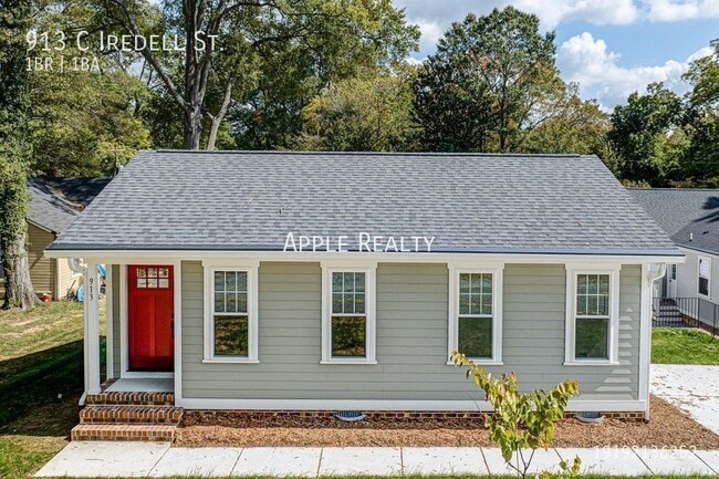 Building Photo - 913c Iredell St