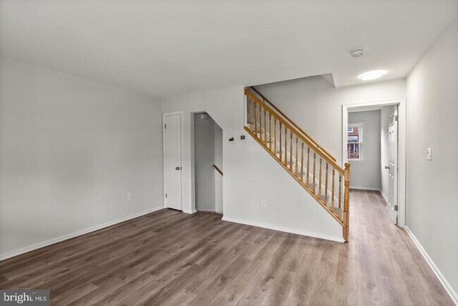 Building Photo - 8047 Park Haven Rd