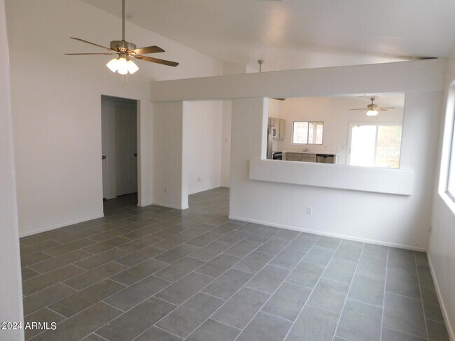 Building Photo - 2874 W Muriel Dr