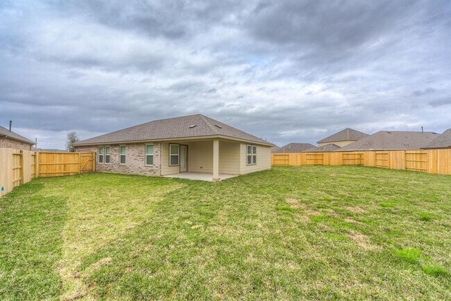 Building Photo - 24907 Prairie Briar Cir