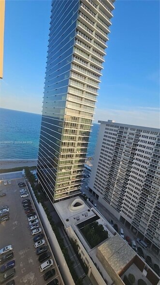 Building Photo - 1980 S Ocean Dr