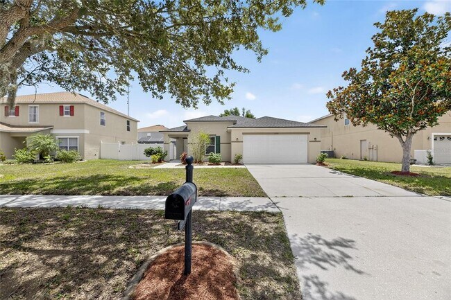 Building Photo - 10610 Boyette Creek Blvd