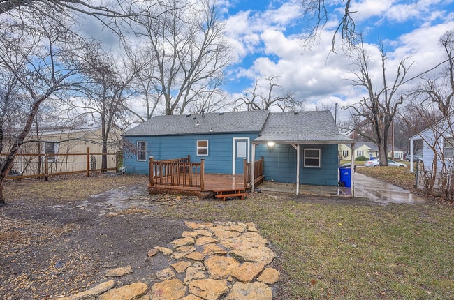 Building Photo - Cute Two Bedroom Home in Olathe