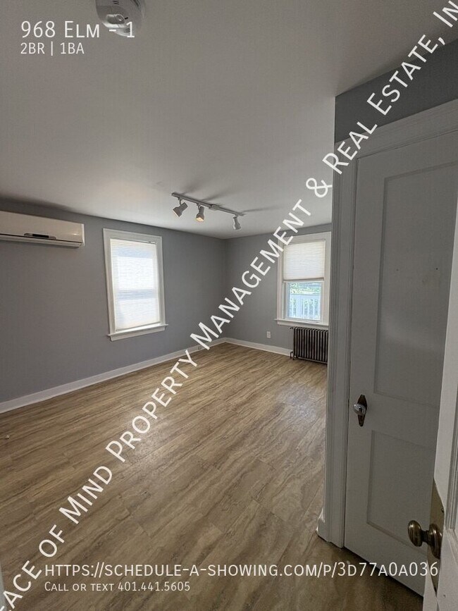 Building Photo - 968 Elm-1