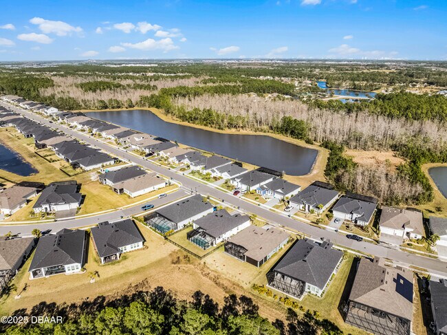 Building Photo - 636 Mosaic Blvd
