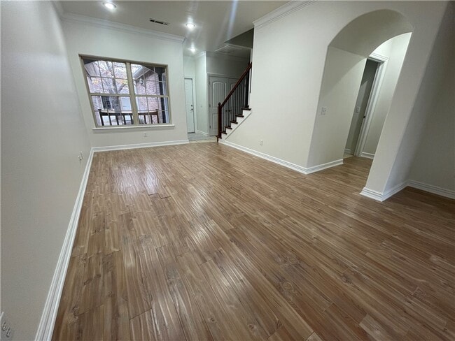 Building Photo - 2814 Vly W Ct