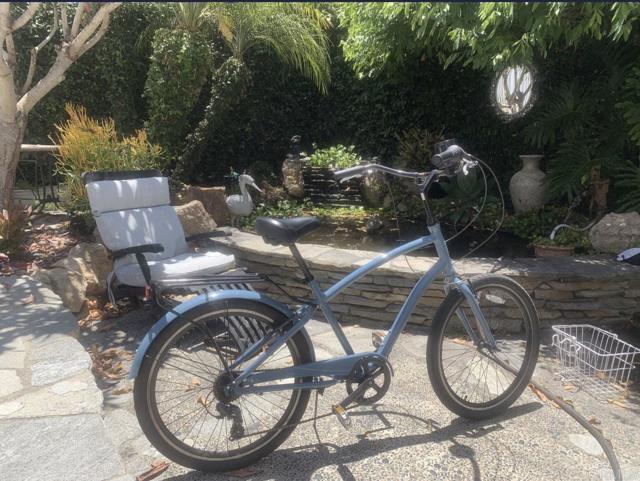 Building Photo - 5618 Bellevue Ave