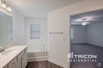 Building Photo - 127 E Rdg Wy